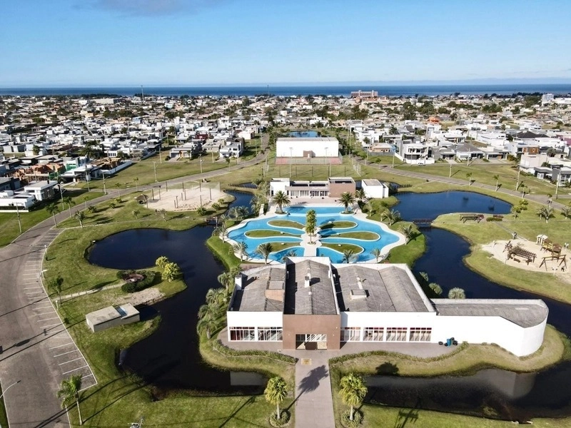 CASA NO CONDOMÍNIO DUBAI RESORT: 17ª foto da galeria de imagens do imóvel