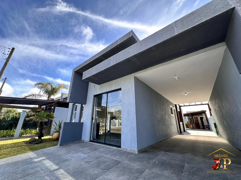 Casa de Sonho no Bairro Guarani - A 50 Metros do Mar!: 2ª foto da galeria de imagens do imóvel