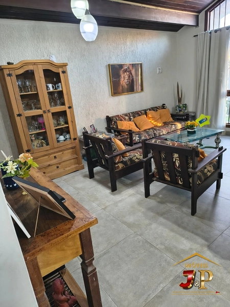Casa apenas 100 metros do mar e 5 dormitórios!: 3ª foto da galeria de imagens do imóvel