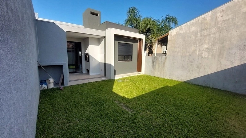 Linda Casa 2 Dormitórios na Avenida!: 1ª foto da galeria de imagens do imóvel