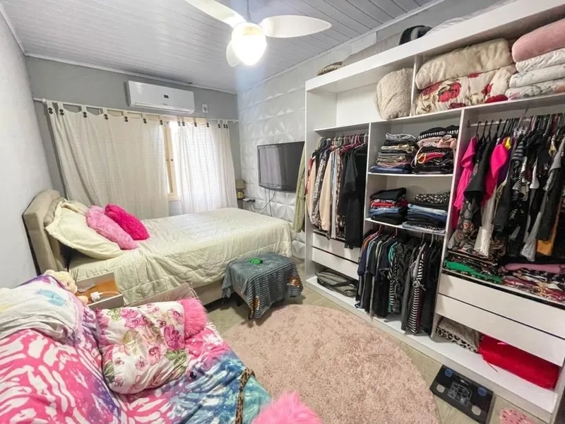 Casa a 150m da praia com 3 dormitórios: 7ª foto da galeria de imagens do imóvel