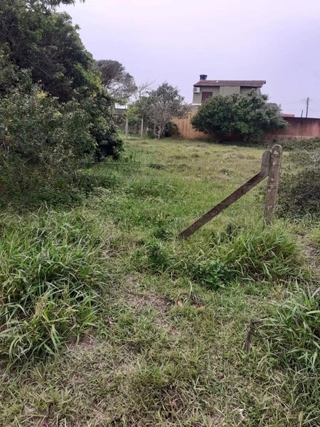 TERRENO AMPLO COM 360M² A POUCAS QUADRAS DO MAR: 3ª foto da galeria de imagens do imóvel