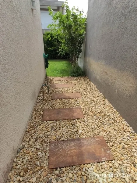 CASA ENCANTADORA COM 3 SUÍTES: 24ª foto da galeria de imagens do imóvel