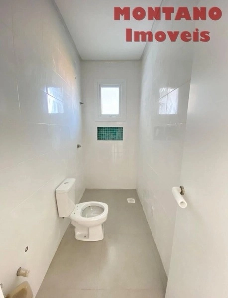 Casa de Alto Padrão com 3 Dormitórios Próxima ao Mar – Bairro Jardim: 4ª foto da galeria de imagens do imóvel