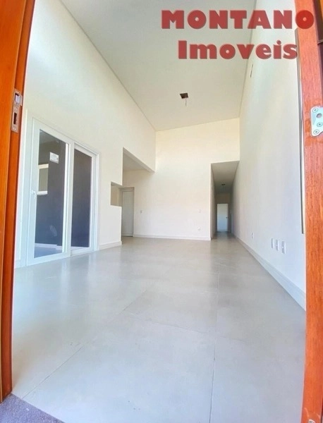 Casa de Alto Padrão com 3 Dormitórios Próxima ao Mar – Bairro Jardim: 8ª foto da galeria de imagens do imóvel