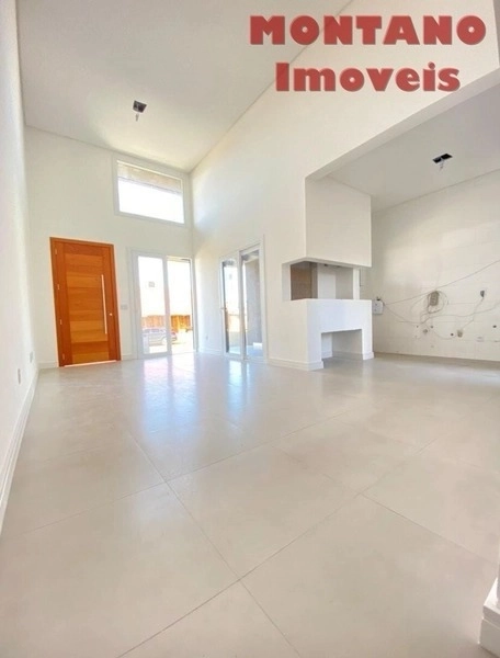 Casa de Alto Padrão com 3 Dormitórios Próxima ao Mar – Bairro Jardim: 10ª foto da galeria de imagens do imóvel