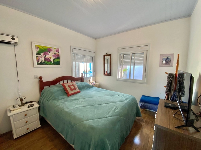 Casa a alguns passos da praia com 2 dormitórios: 4ª foto da galeria de imagens do imóvel