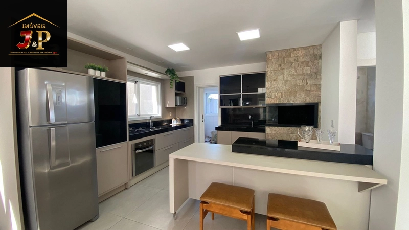 Casa de alto padrão com 3 dormitórios: 12ª foto da galeria de imagens do imóvel