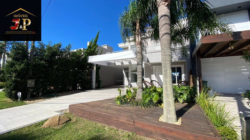 Casa de alto padrão com 3 dormitórios: 5ª foto da galeria de imagens do imóvel