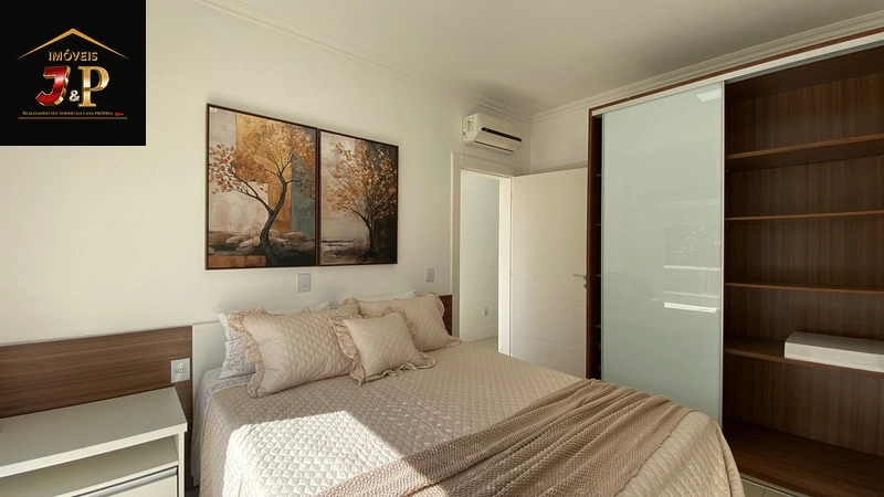 Casa de alto padrão com 3 dormitórios: 15ª foto da galeria de imagens do imóvel