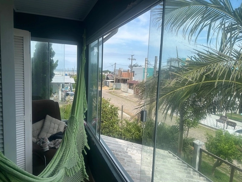 Lindo sobrado 4 dorm - a 150m da beira mar em Capão da Canoa: 19ª foto da galeria de imagens do imóvel