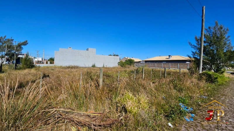 EXCELENTE TERRENO 2 QUADRAS DO MAR EM ÓTIMA LOCALIZAÇÃO: 2ª foto da galeria de imagens do imóvel