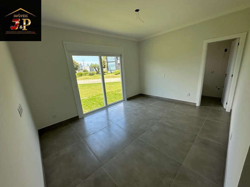 Casa com 4 Suítes no condomínio Terrasul: 2ª foto da galeria de imagens do imóvel