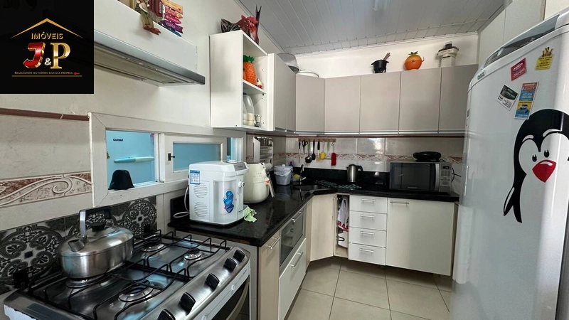 Casa com 2 terrenos, 3 quartos e piscina a 150m do mar: 24ª foto da galeria de imagens do imóvel