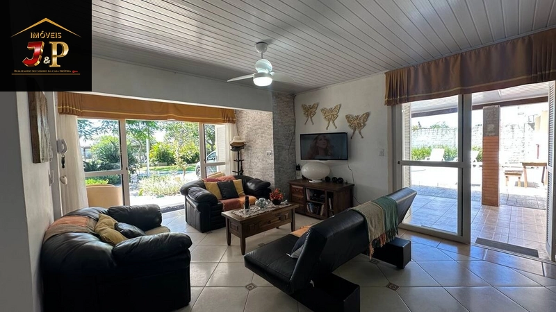 Casa com 2 terrenos, 3 quartos e piscina a 150m do mar: 14ª foto da galeria de imagens do imóvel