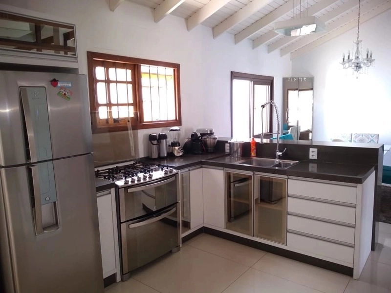 EXCELENTE CASA JARDIM BEIRA MAR - TRÊS DOMIRTÓRIOS: 4ª foto da galeria de imagens do imóvel