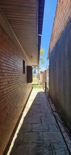 Casa com 3 dormitórios poucos metros do mar: 8ª foto da galeria de imagens do imóvel