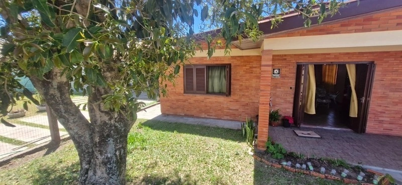 Casa com 3 dormitórios poucos metros do mar: 10ª foto da galeria de imagens do imóvel