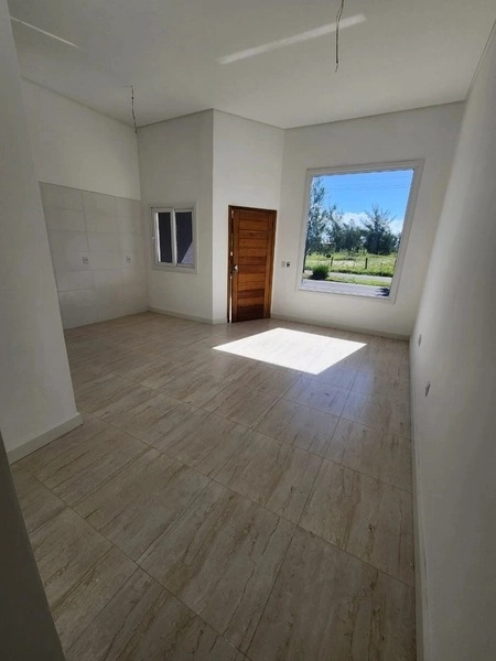 Casa na avenida a menos de 100 metros do mar!: 5ª foto da galeria de imagens do imóvel