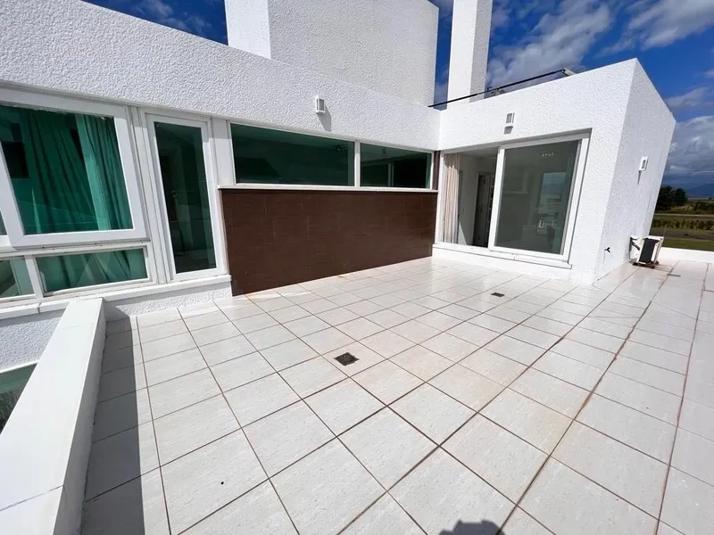 Casa de cinema com 4 Suítes e piscina no condomínio Condado: 6ª foto da galeria de imagens do imóvel