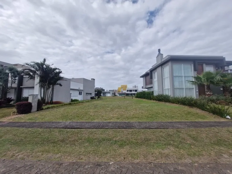 Terreno com ótima localização no condomínio Ilhas Resort: 4ª foto da galeria de imagens do imóvel