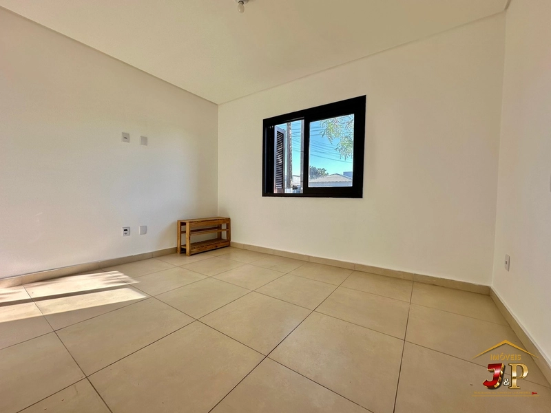 Casa linda com 3 dormitórios: 4ª foto da galeria de imagens do imóvel