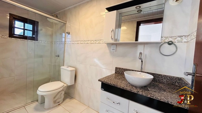 Casa belíssima com 3 quartos e piscina: 9ª foto da galeria de imagens do imóvel