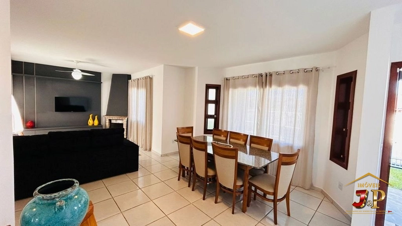 Casa belíssima com 3 quartos e piscina: 16ª foto da galeria de imagens do imóvel