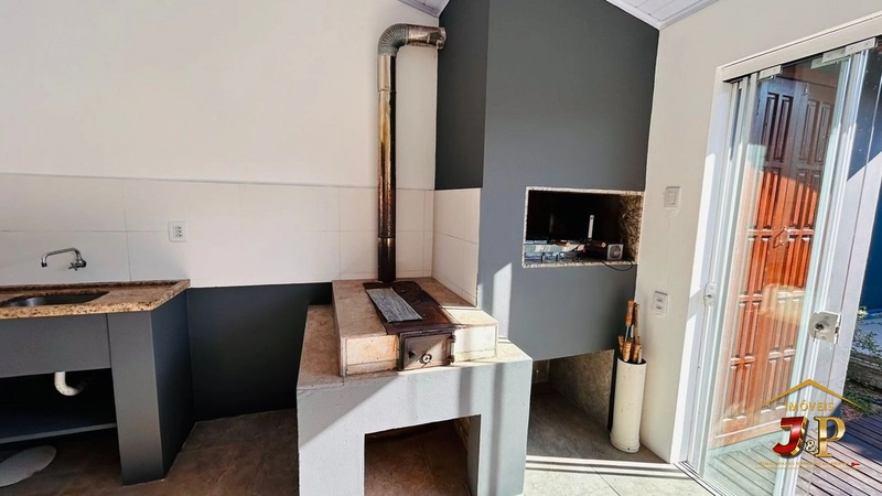 Casa belíssima com 3 quartos e piscina: 13ª foto da galeria de imagens do imóvel