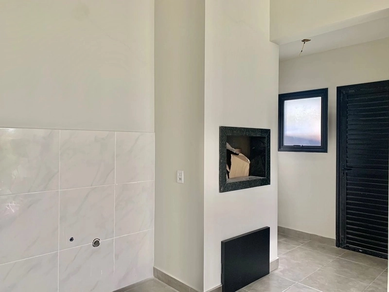 Belíssima Casa Nova, muito bem localizada!: 1ª foto da galeria de imagens do imóvel