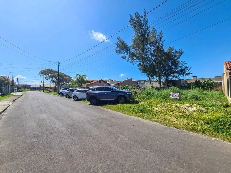 Para investidor - Terreno ideal para construção de geminadas: 2ª foto da galeria de imagens do imóvel