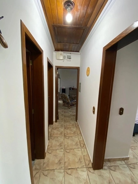 Casa 1 quadra do mar no Araçá - 3 dormitórios (1 suíte) junto ao Hotel: 5ª foto da galeria de imagens do imóvel