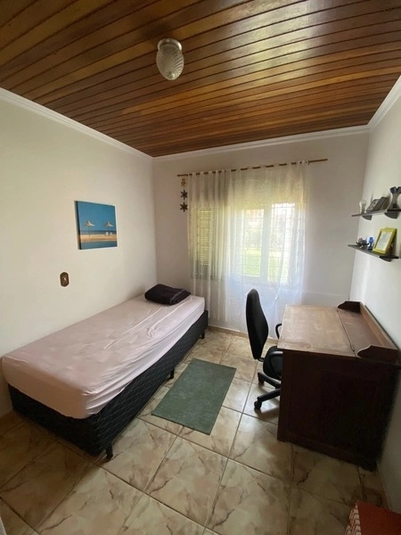 Casa 1 quadra do mar no Araçá - 3 dormitórios (1 suíte) junto ao Hotel: 9ª foto da galeria de imagens do imóvel