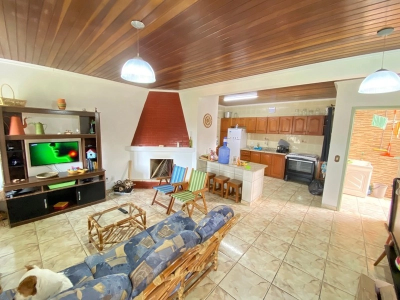 Casa 1 quadra do mar no Araçá - 3 dormitórios (1 suíte) junto ao Hotel: 6ª foto da galeria de imagens do imóvel