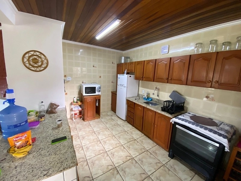 Casa 1 quadra do mar no Araçá - 3 dormitórios (1 suíte) junto ao Hotel: 11ª foto da galeria de imagens do imóvel
