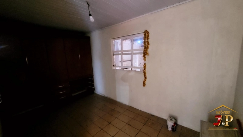 CASA DE ESQUINA À VENDA – BAIRRO SANTA LUZIA: 7ª foto da galeria de imagens do imóvel