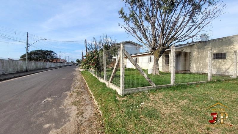 CASA DE ESQUINA À VENDA – BAIRRO SANTA LUZIA: 9ª foto da galeria de imagens do imóvel