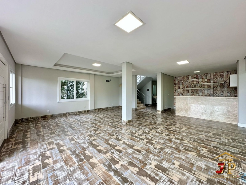 Casa de padrão exemplar no condomínio Condado: 12ª foto da galeria de imagens do imóvel