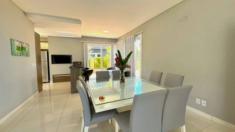 Casa com 4 dormitórios no condomínio Dubai: 2ª foto da galeria de imagens do imóvel
