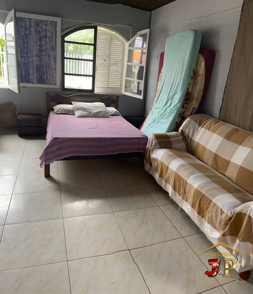 Casa com 2 dormitórios, quiosque e piscina: 11ª foto da galeria de imagens do imóvel