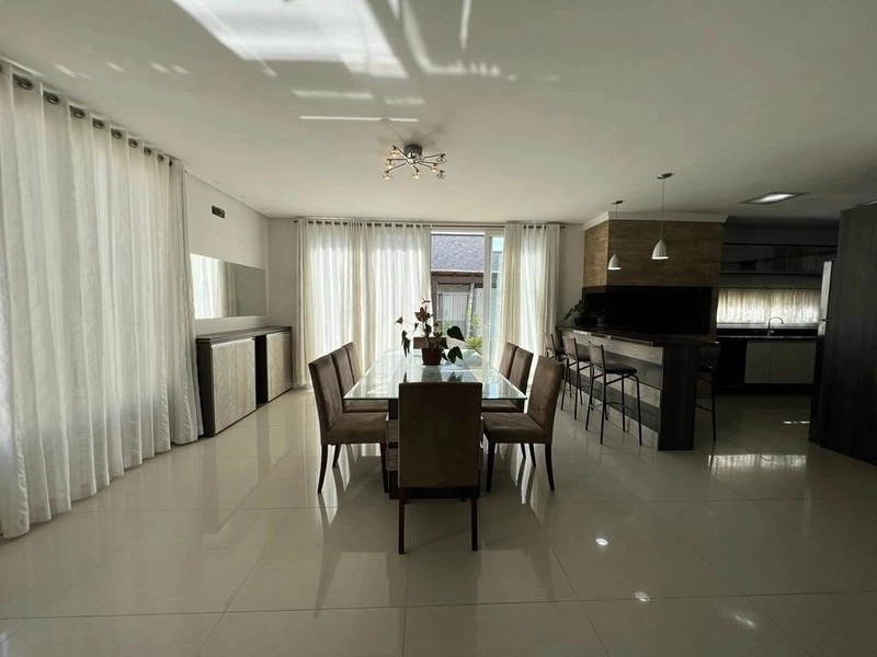 Casa mobiliada com 4 suítes no condomínio Dubai: 22ª foto da galeria de imagens do imóvel