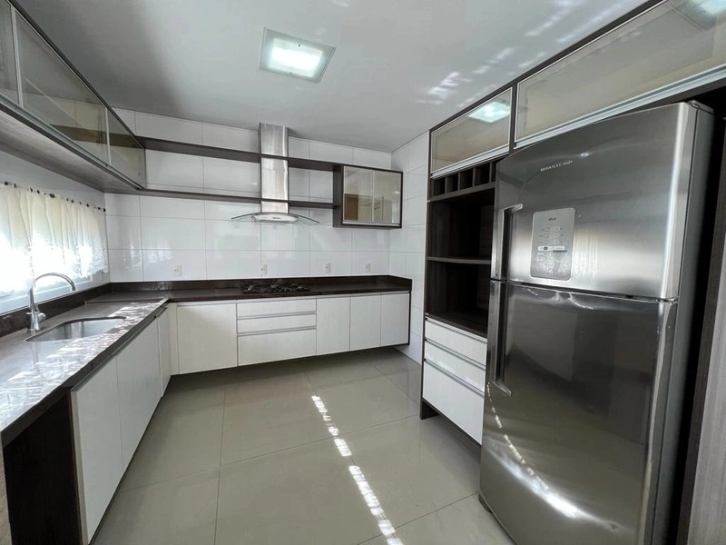 Casa mobiliada com 4 suítes no condomínio Dubai: 31ª foto da galeria de imagens do imóvel