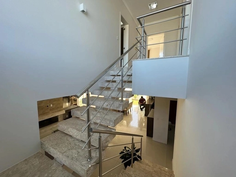 Casa mobiliada com 4 suítes no condomínio Dubai: 9ª foto da galeria de imagens do imóvel