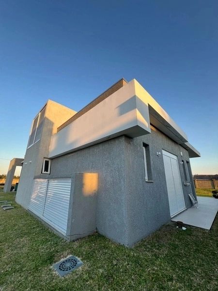 Casa com 3 suítes no condomínio Dubai: 9ª foto da galeria de imagens do imóvel