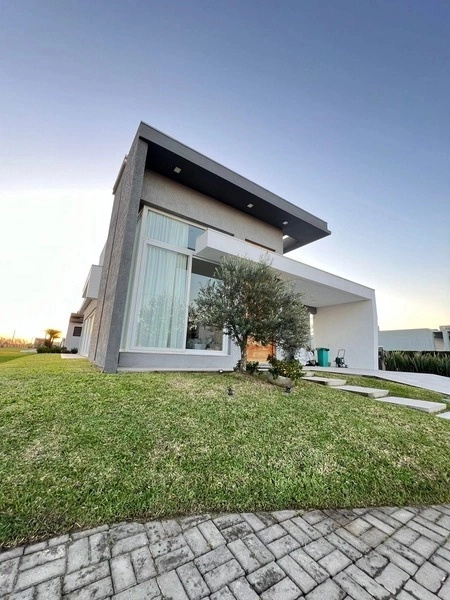 Casa com 3 suítes no condomínio Dubai: 15ª foto da galeria de imagens do imóvel