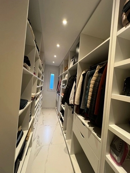 Casa com 3 suítes no condomínio Dubai: 1ª foto da galeria de imagens do imóvel