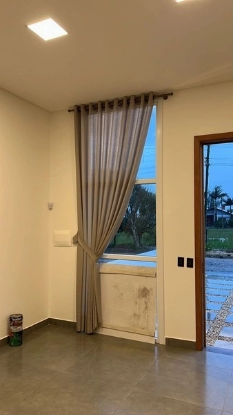 Casa 2 Dormitórios com Suíte, 3 Quadras do Mar!!: 1ª foto da galeria de imagens do imóvel