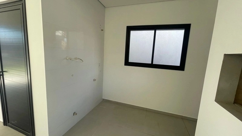 CASA ALTO PADRÃO - 3 QUADRAS DO MAR - 36X PRA PAGAR !: 3ª foto da galeria de imagens do imóvel