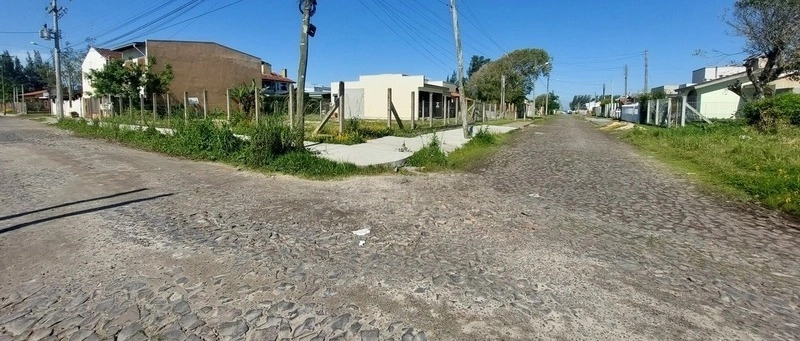 Para investidor - Terreno com 375m² ideal para construção de geminadas: 4ª foto da galeria de imagens do imóvel