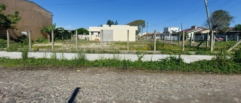 Para investidor - Terreno com 375m² ideal para construção de geminadas: 5ª foto da galeria de imagens do imóvel